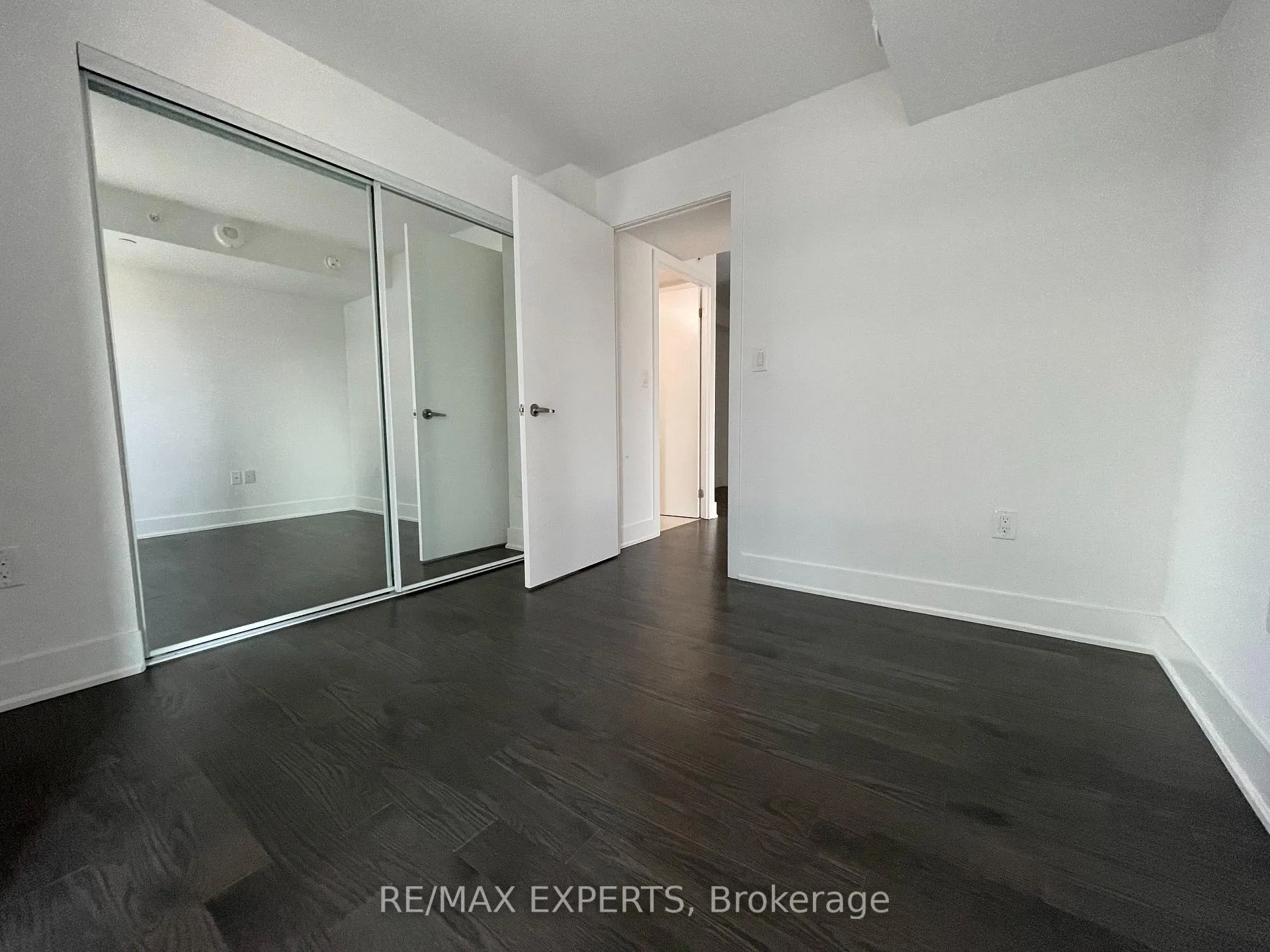 Photo 8 of Unit 1515, 955 Bay Street, Toronto, Bay Street Corridor — HOMEH