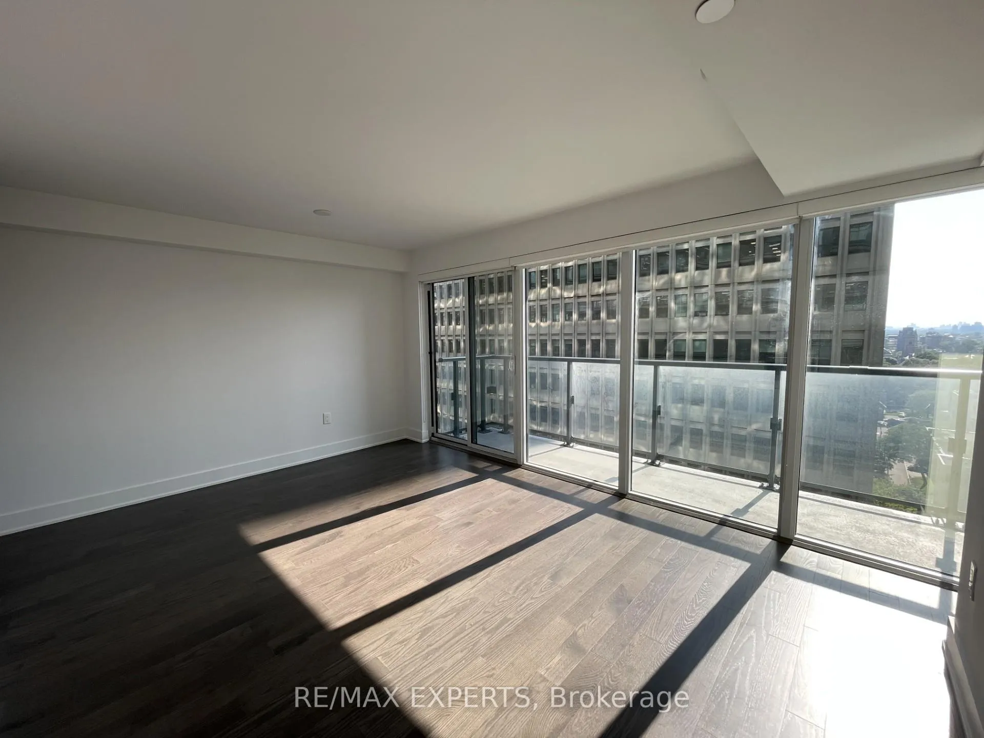 Photo 11 of Unit 1515, 955 Bay Street, Toronto, Bay Street Corridor — HOMEH