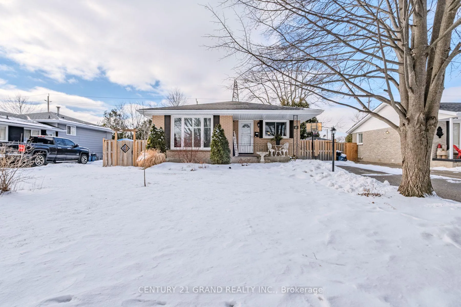 Photo 1 of 18 Linden Avenue, Brantford — HOMEH
