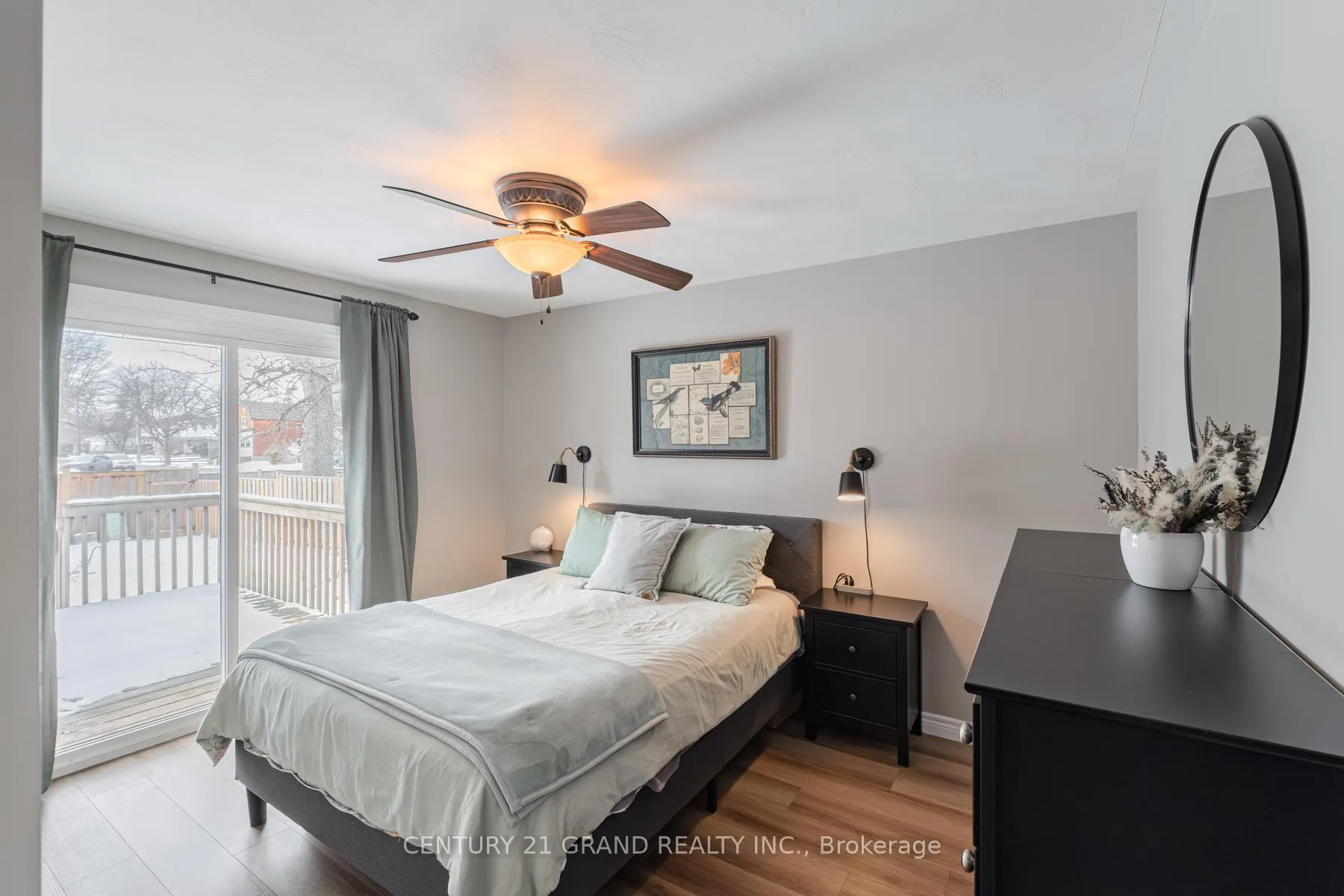 Photo 17 of 18 Linden Avenue, Brantford — HOMEH