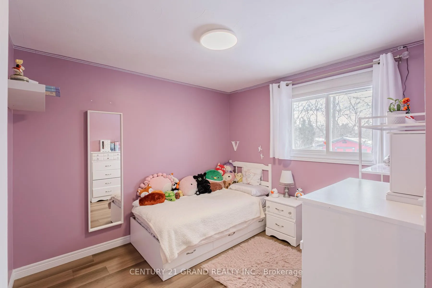 Photo 20 of 18 Linden Avenue, Brantford — HOMEH