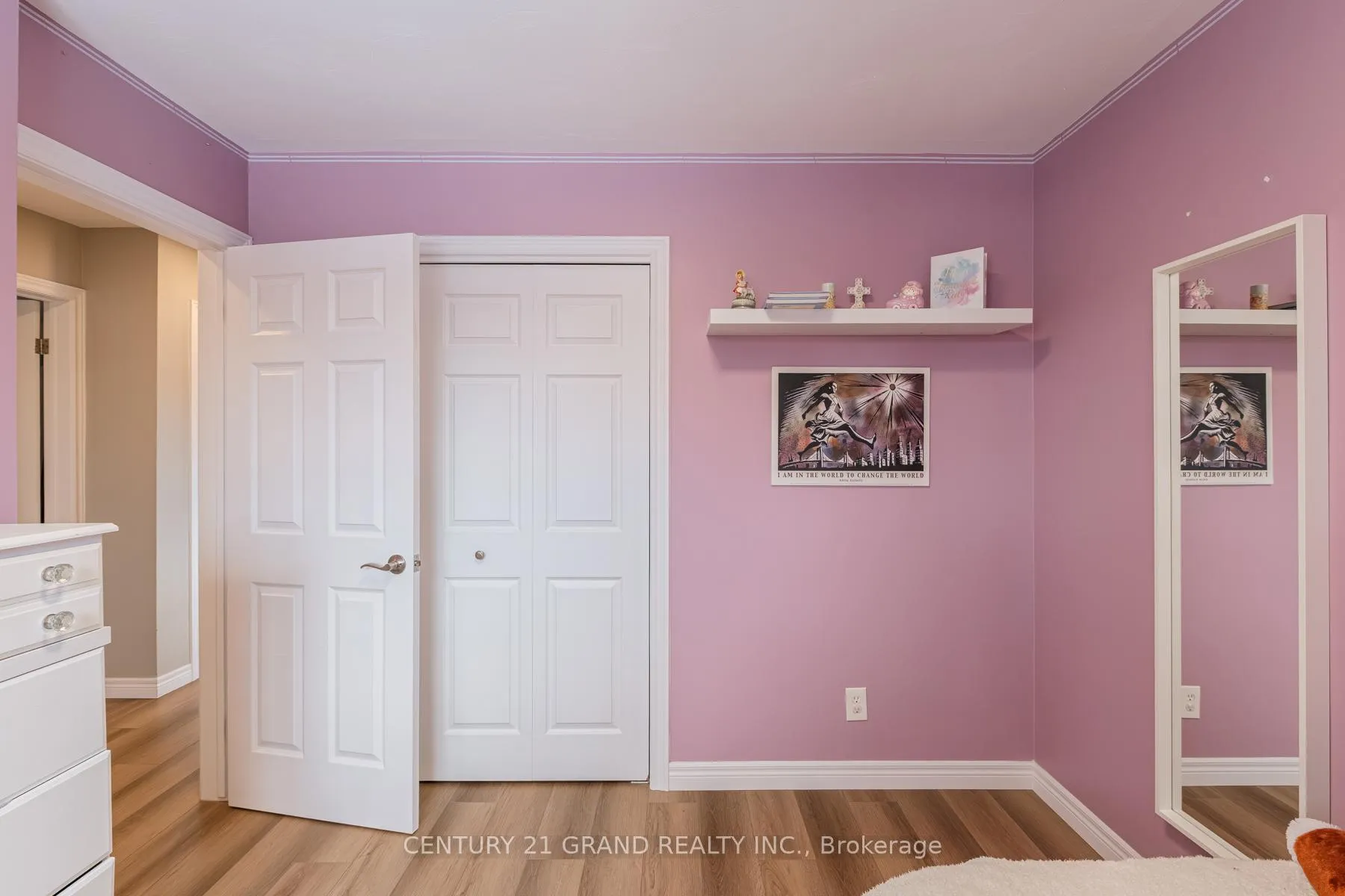 Photo 21 of 18 Linden Avenue, Brantford — HOMEH