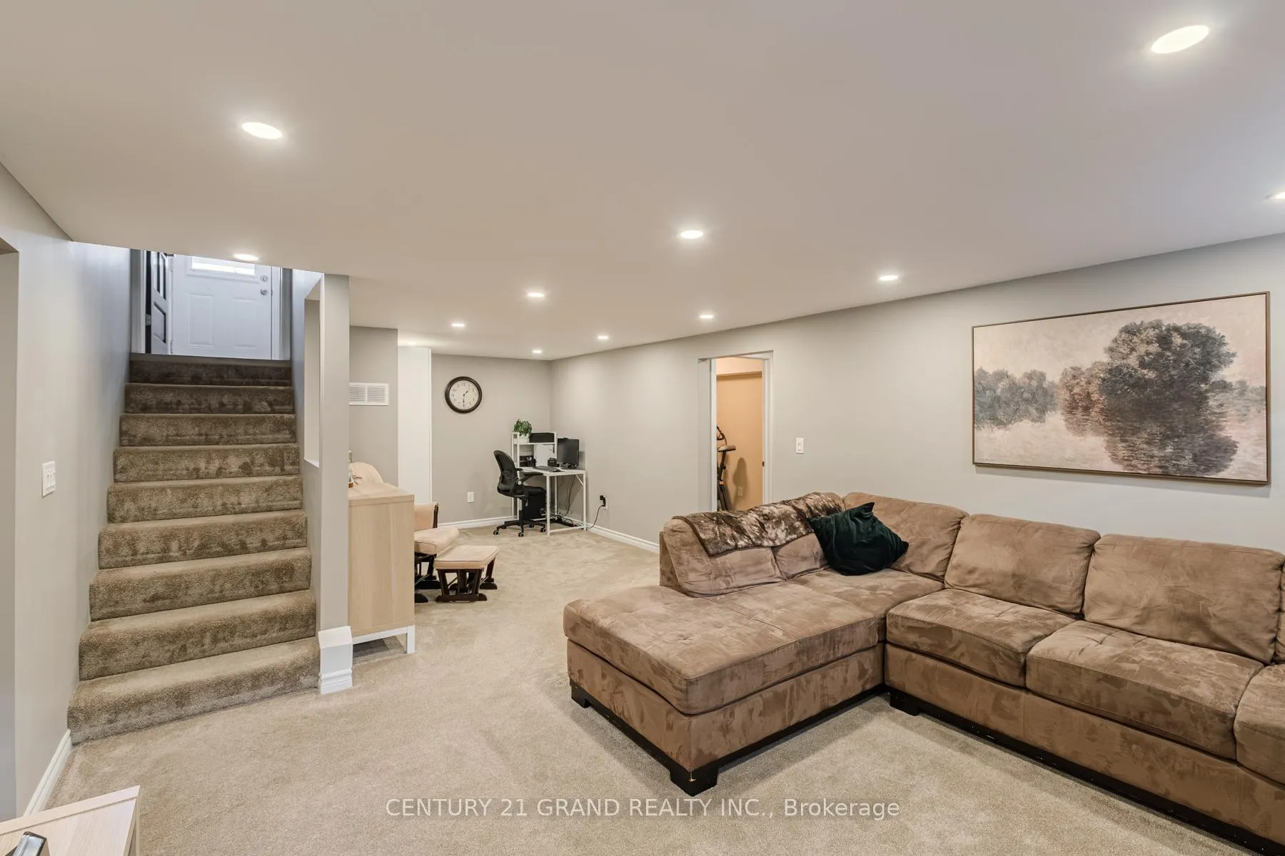 Photo 27 of 18 Linden Avenue, Brantford — HOMEH