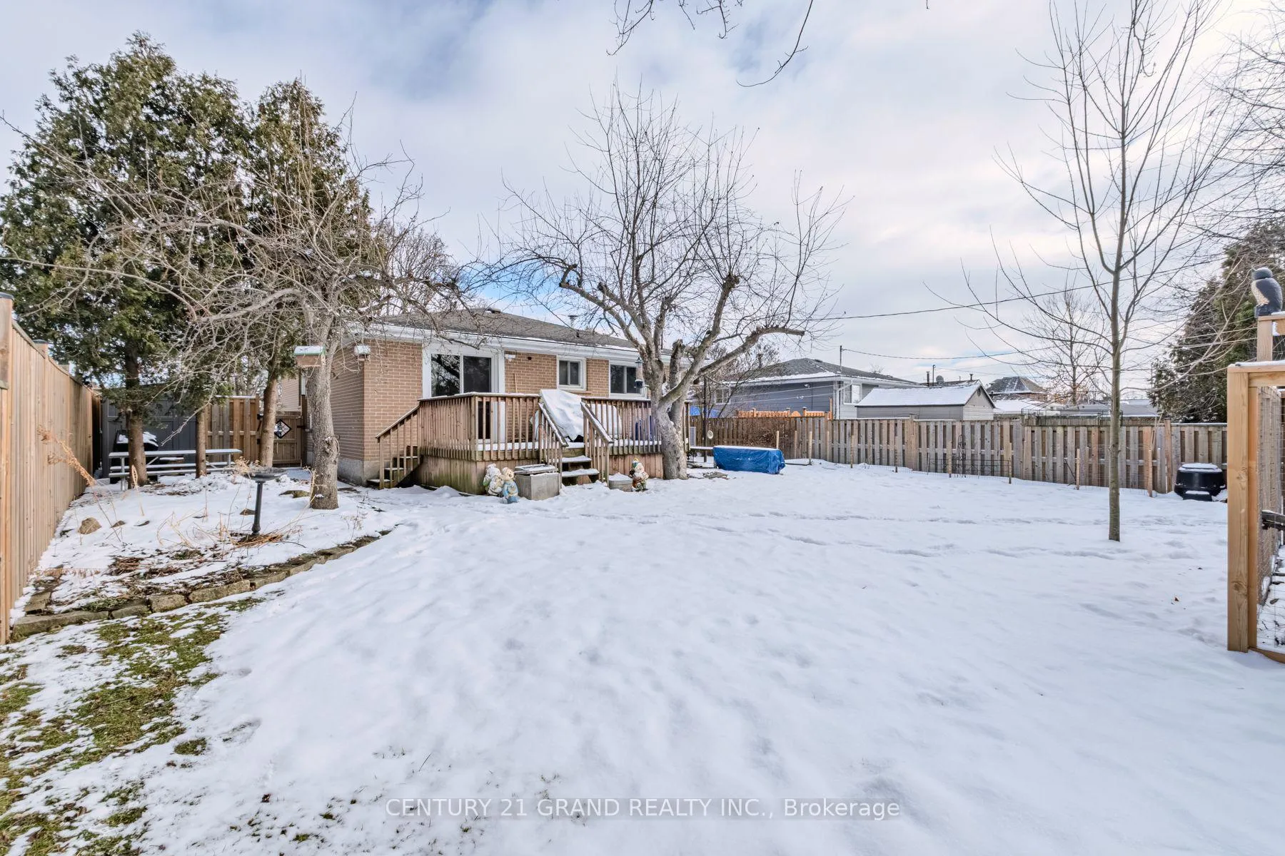 Photo 41 of 18 Linden Avenue, Brantford — HOMEH