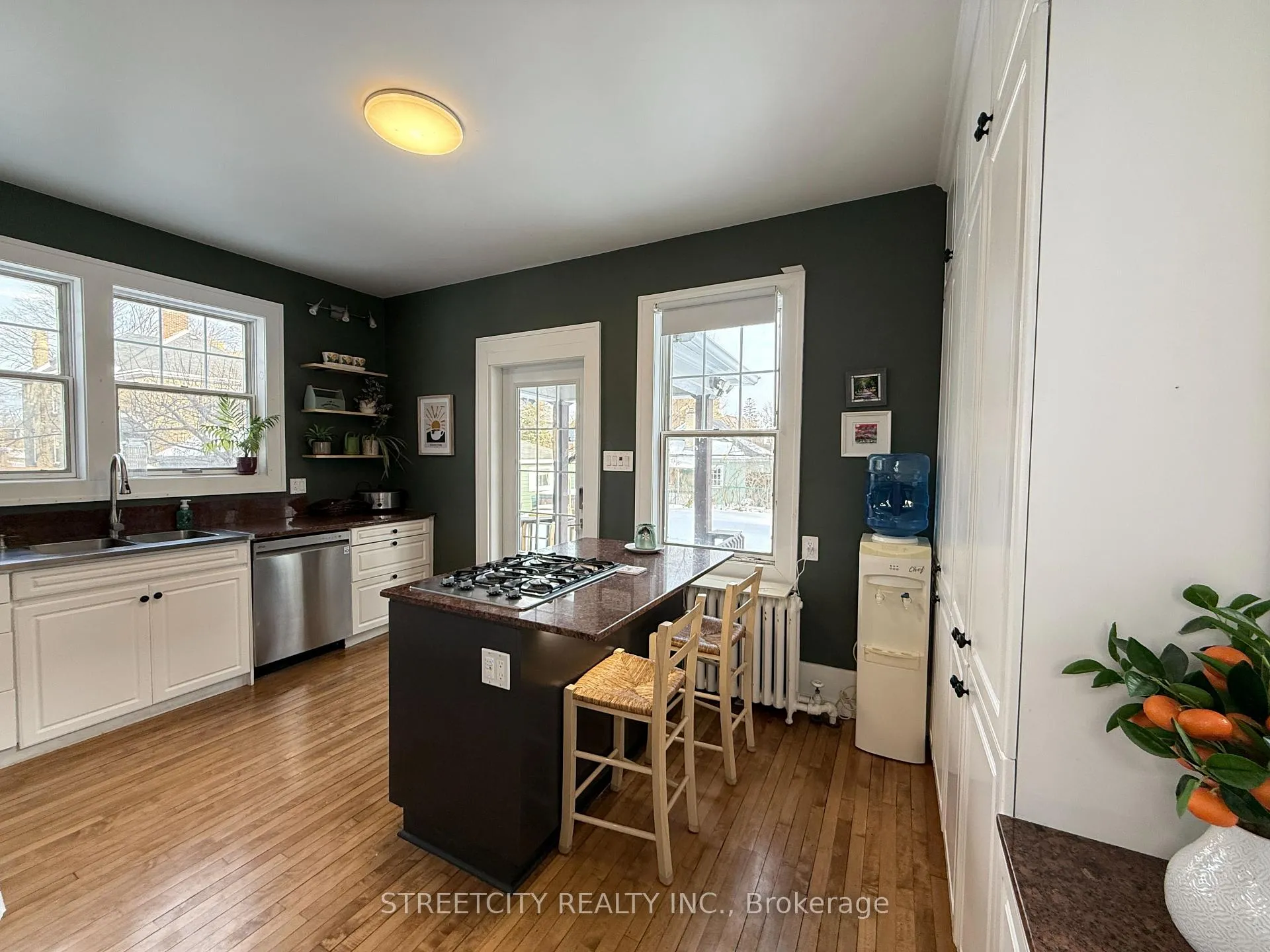 Photo 8 of 326 Vidal Street N, Sarnia — HOMEH