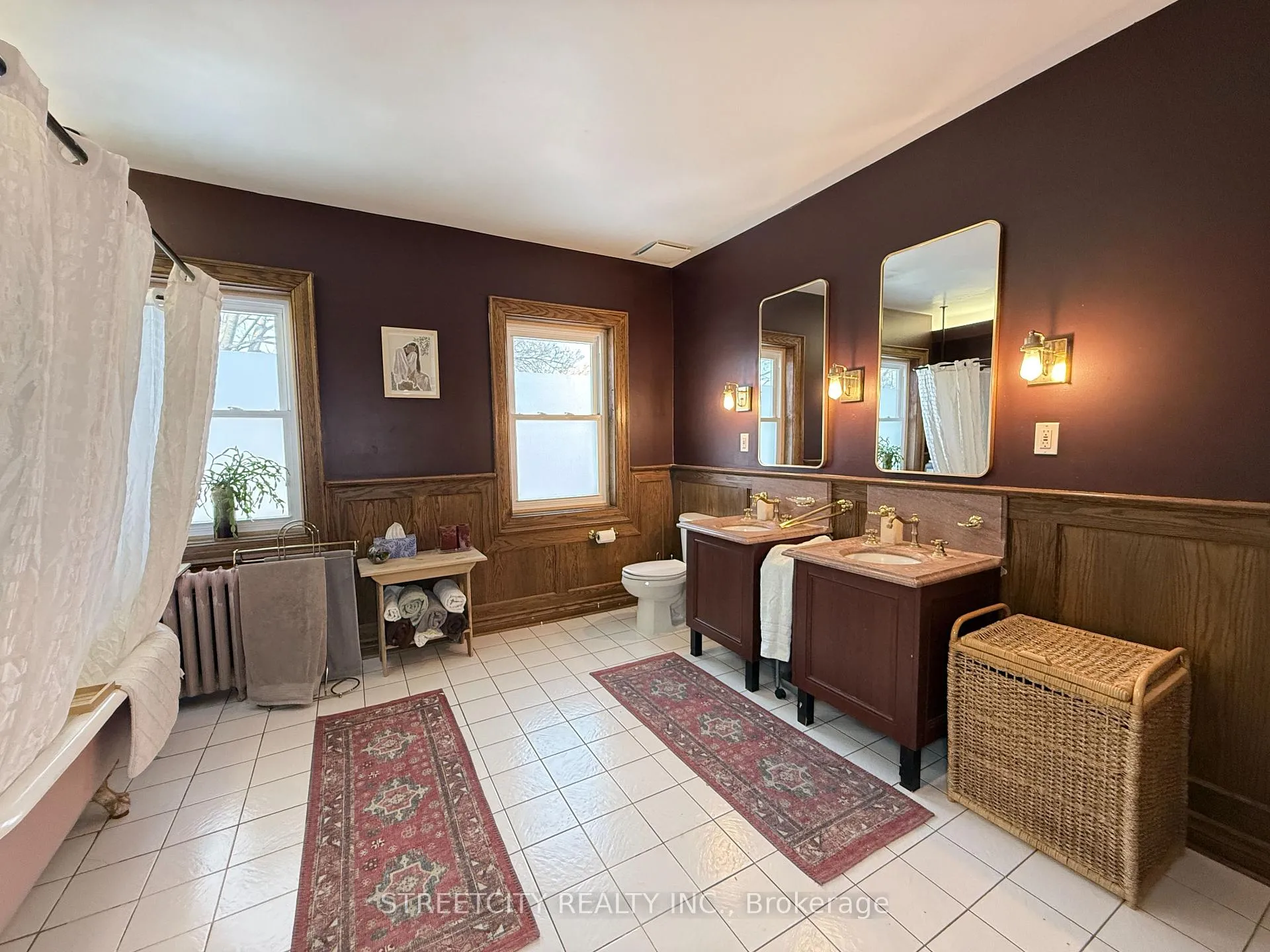 Photo 18 of 326 Vidal Street N, Sarnia — HOMEH