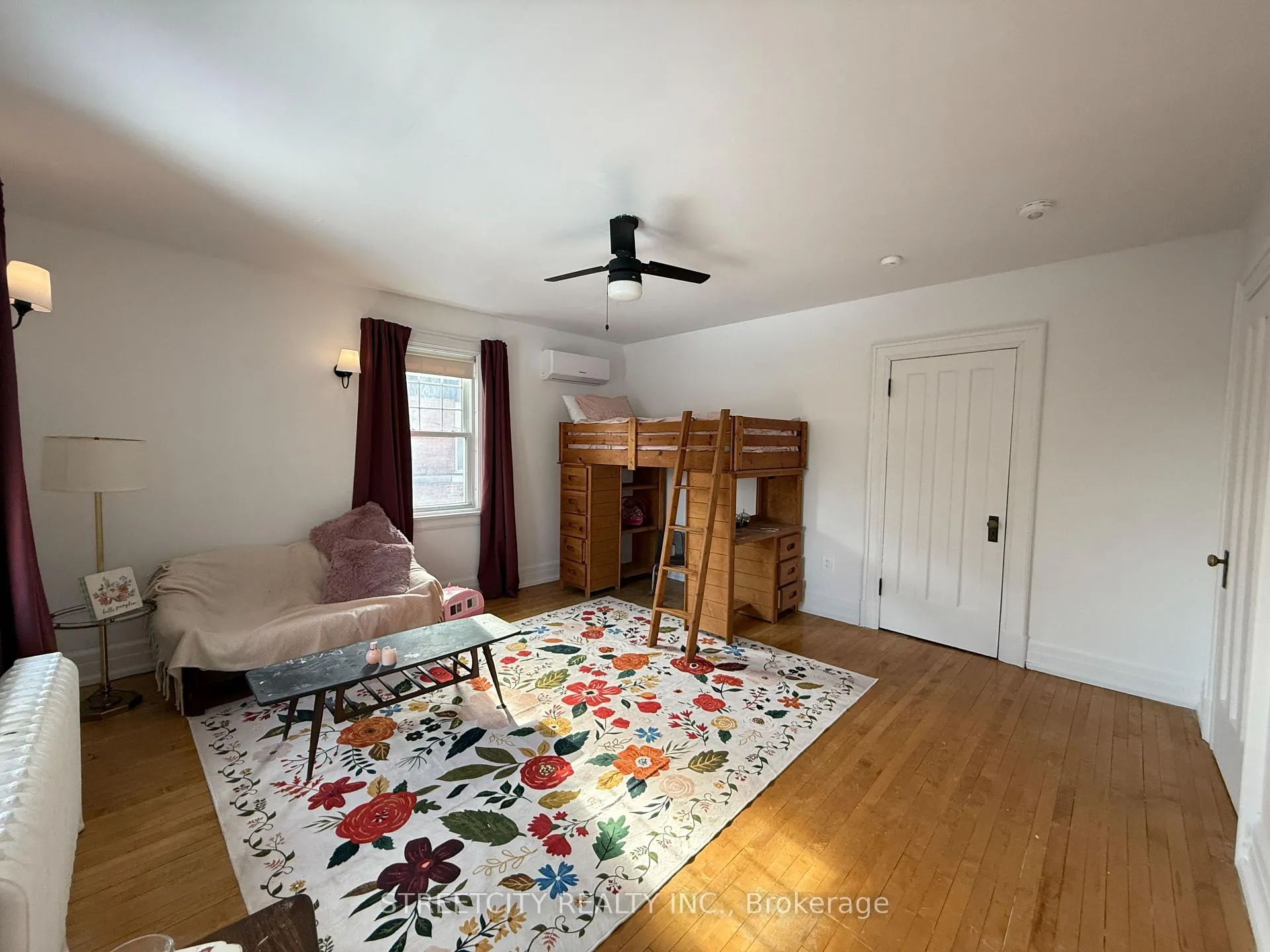 Photo 23 of 326 Vidal Street N, Sarnia — HOMEH