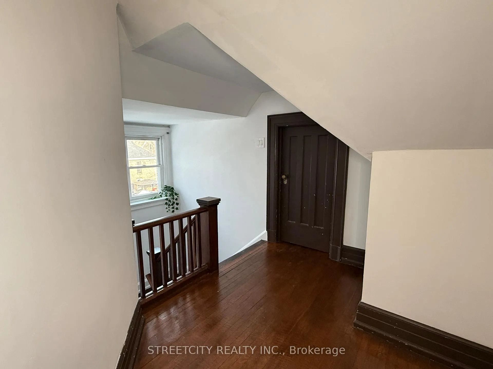 Photo 24 of 326 Vidal Street N, Sarnia — HOMEH