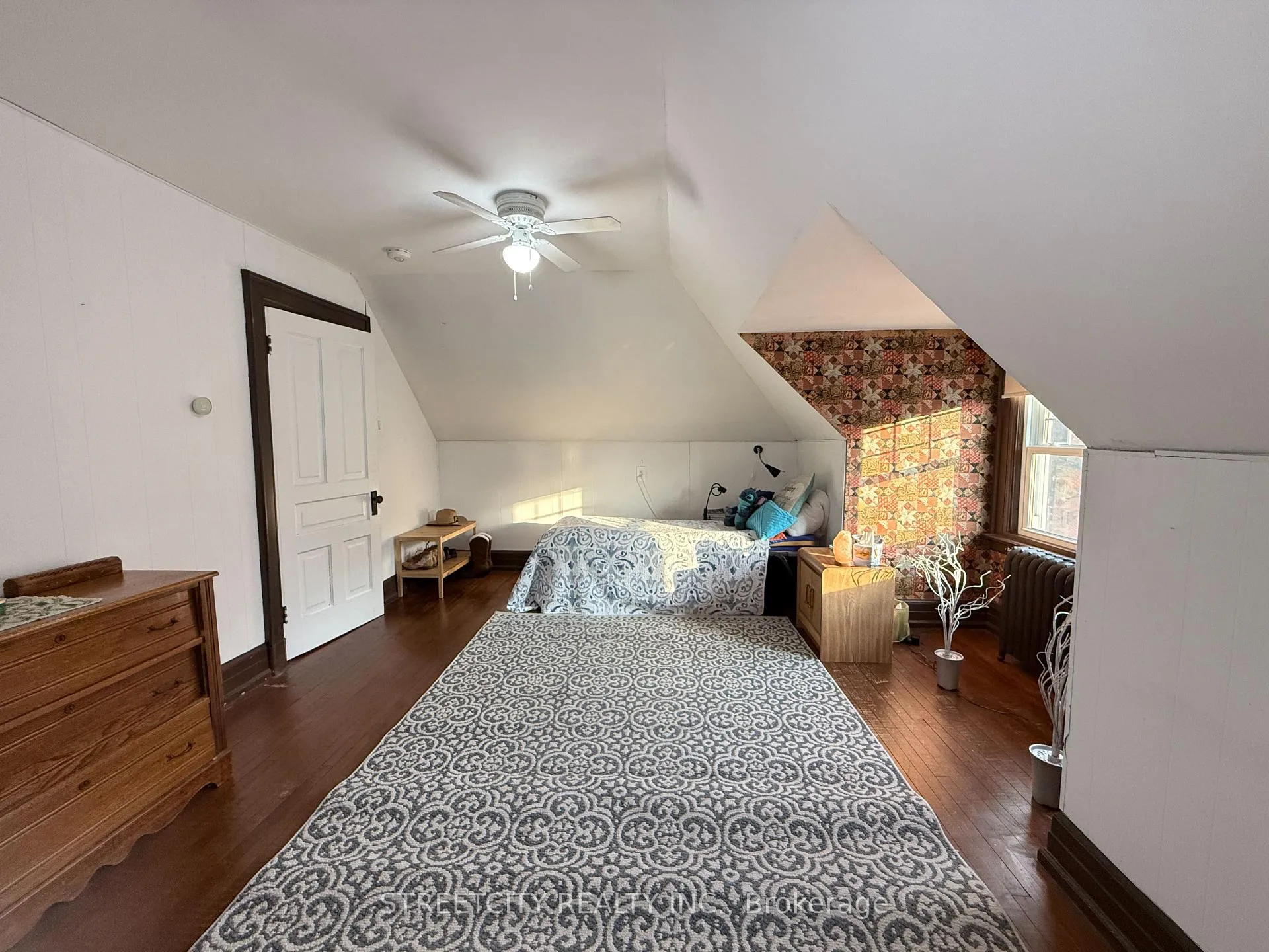 Photo 27 of 326 Vidal Street N, Sarnia — HOMEH