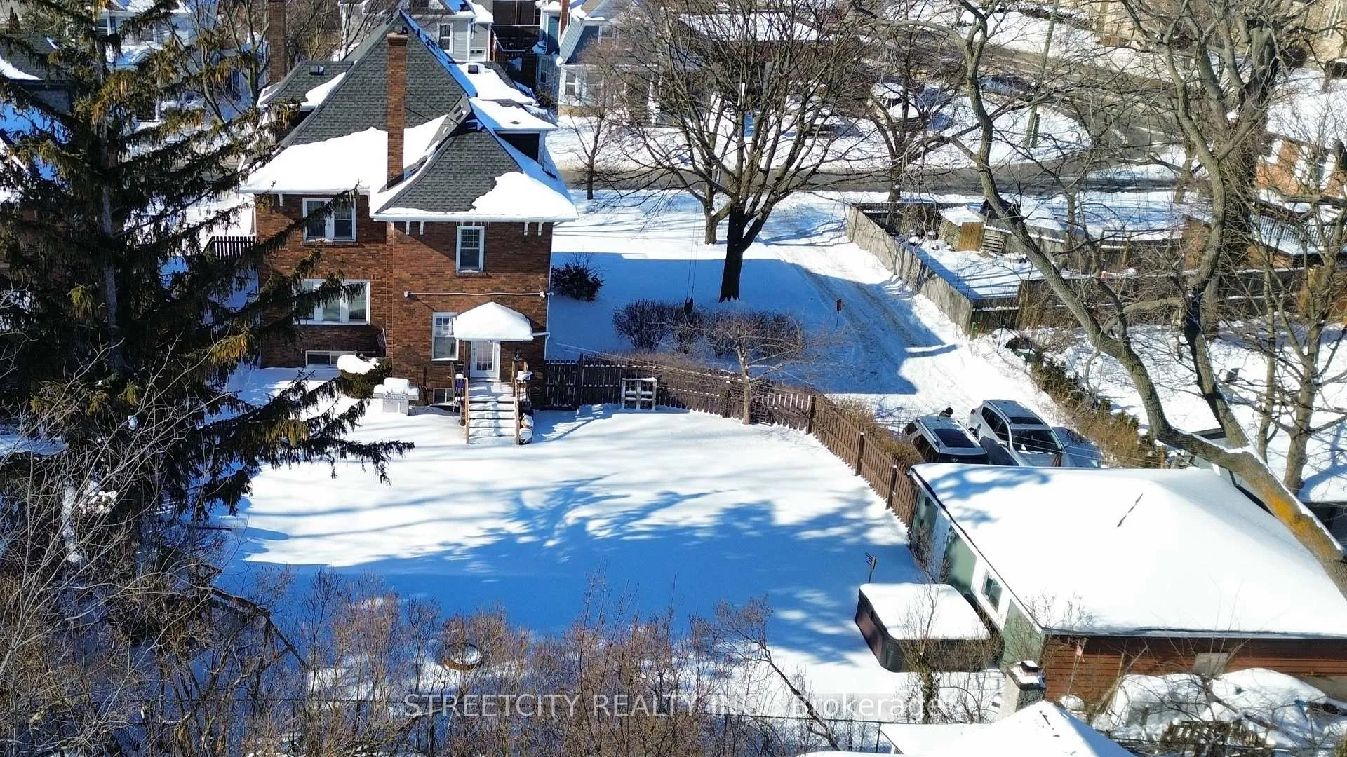 Photo 43 of 326 Vidal Street N, Sarnia — HOMEH