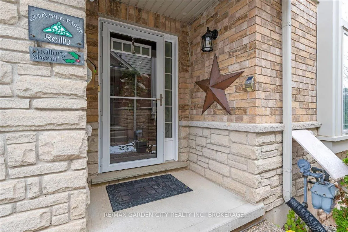 Photo 3 of 45 Hemlock Way, Grimsby, Grimsby West — HOMEH