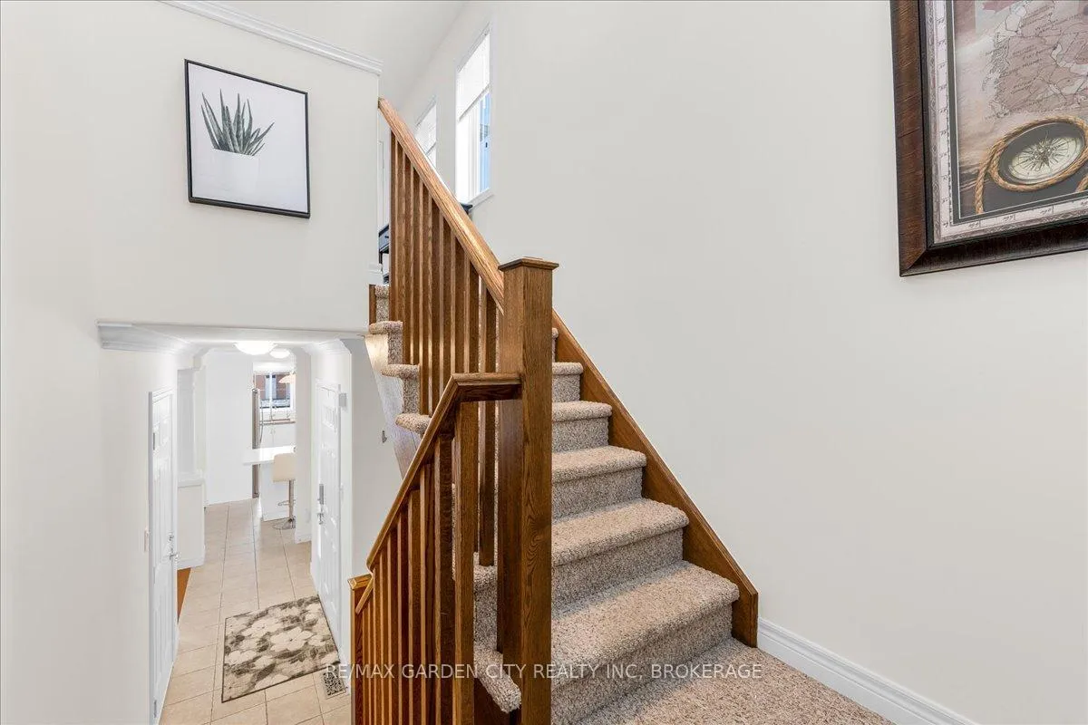 Photo 15 of 45 Hemlock Way, Grimsby, Grimsby West — HOMEH