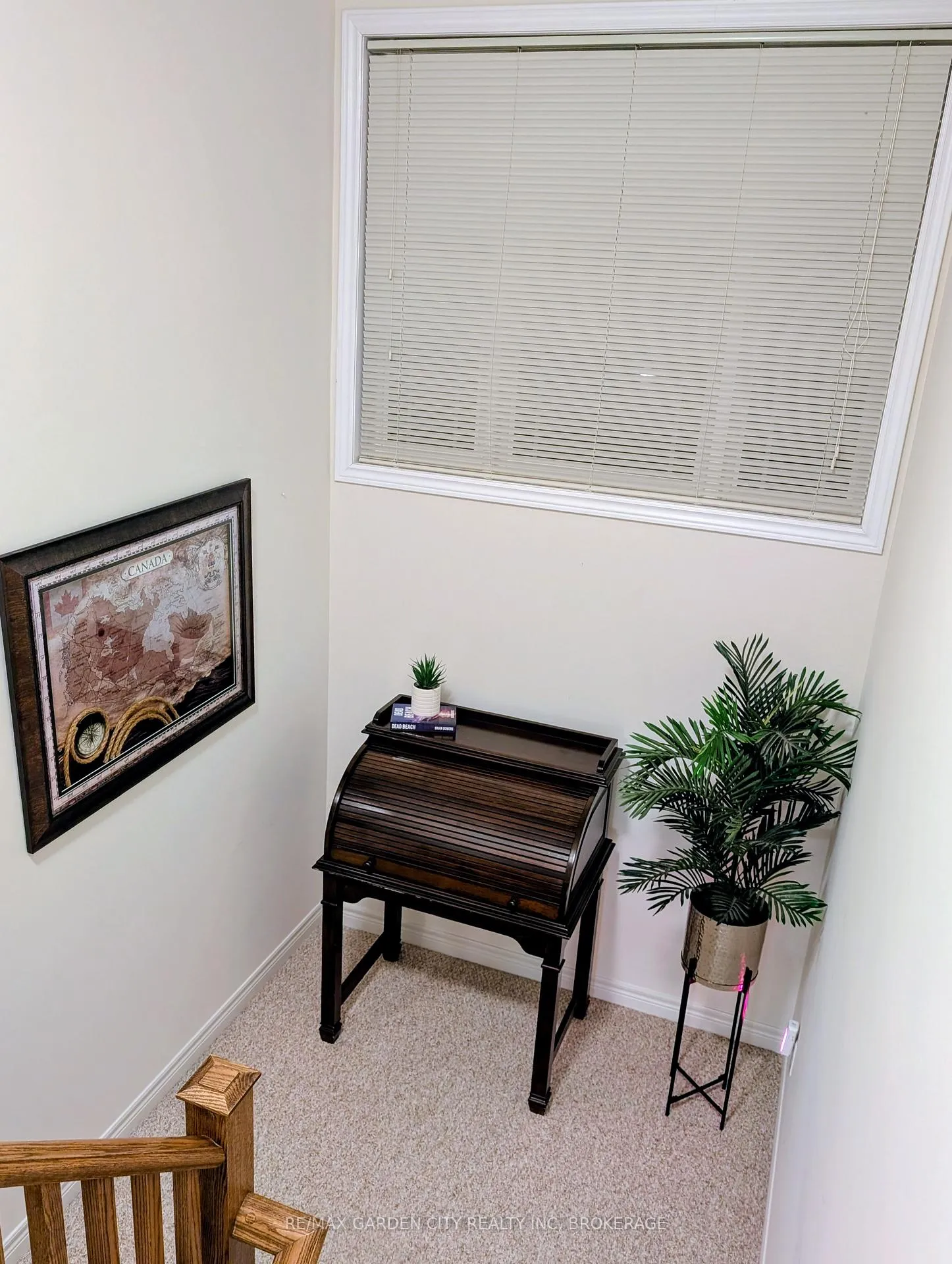Photo 16 of 45 Hemlock Way, Grimsby, Grimsby West — HOMEH