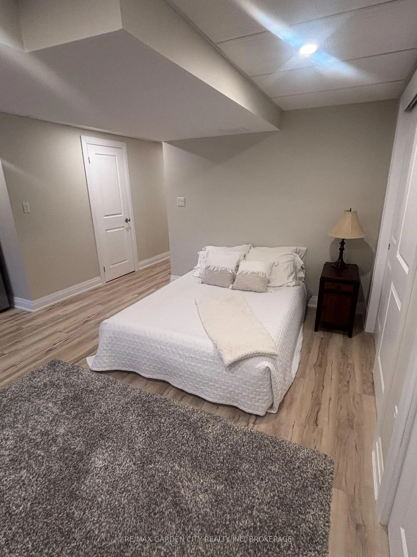 Photo 30 of 45 Hemlock Way, Grimsby, Grimsby West — HOMEH