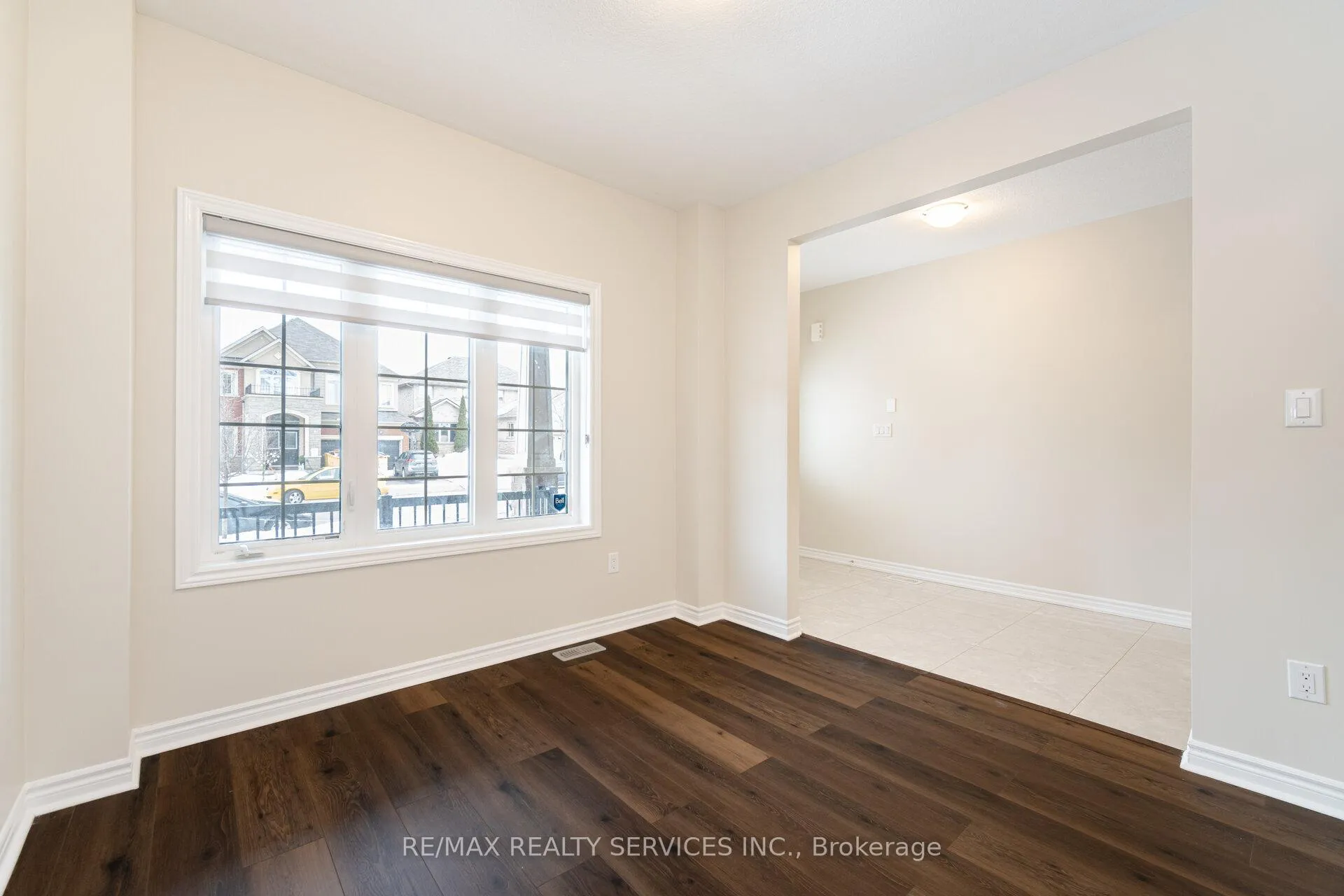 Photo 4 of 37 Pace Avenue, Brantford, Echo Place — HOMEH