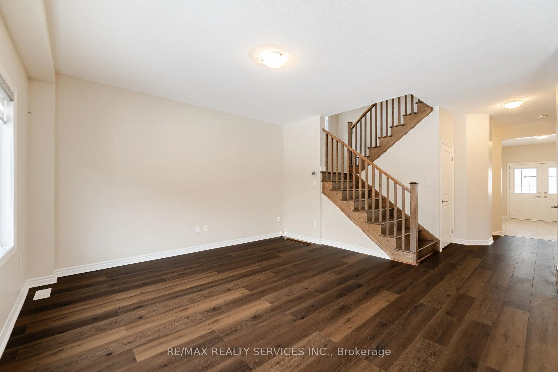 Photo 7 of 37 Pace Avenue, Brantford, Echo Place — HOMEH