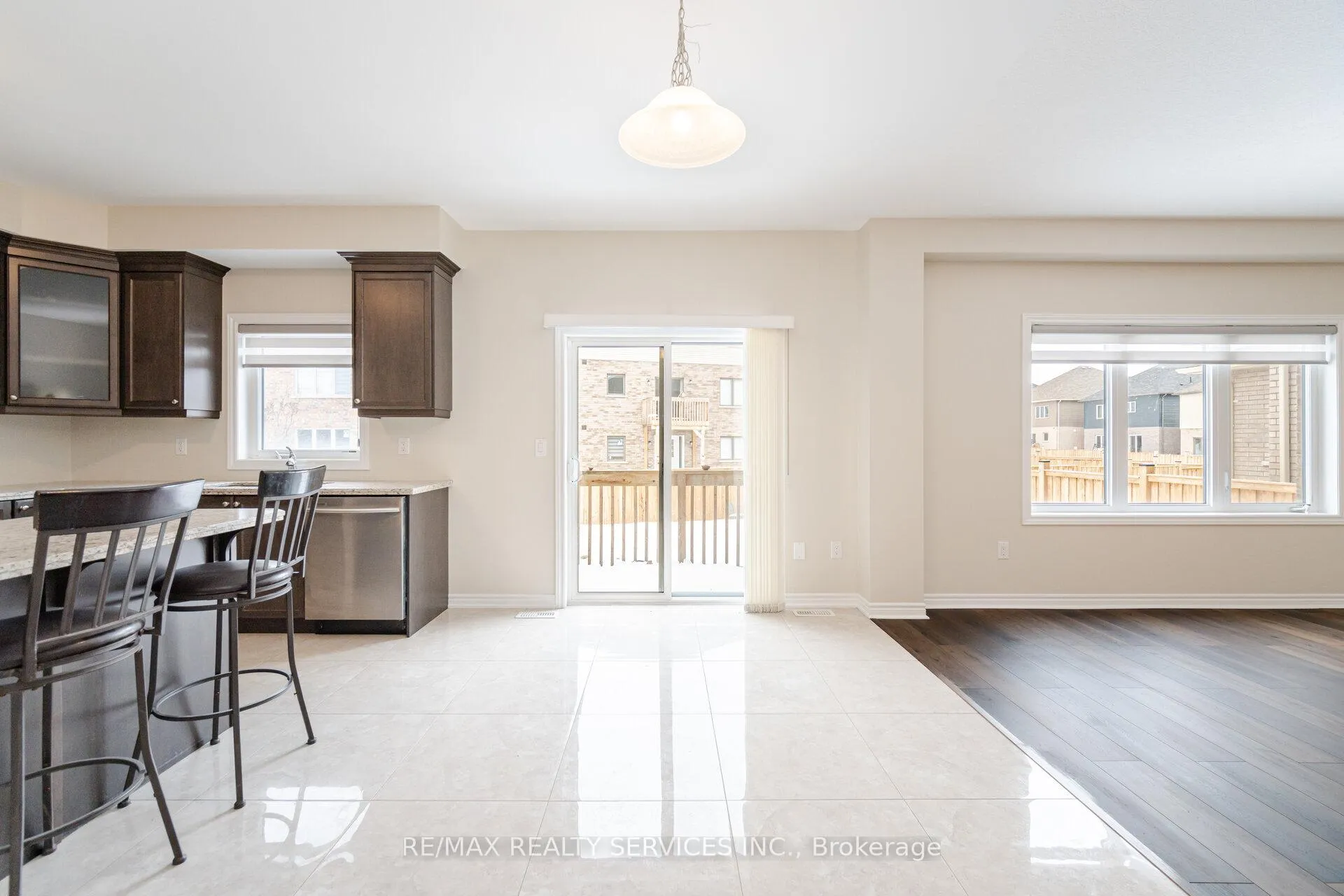 Photo 11 of 37 Pace Avenue, Brantford, Echo Place — HOMEH