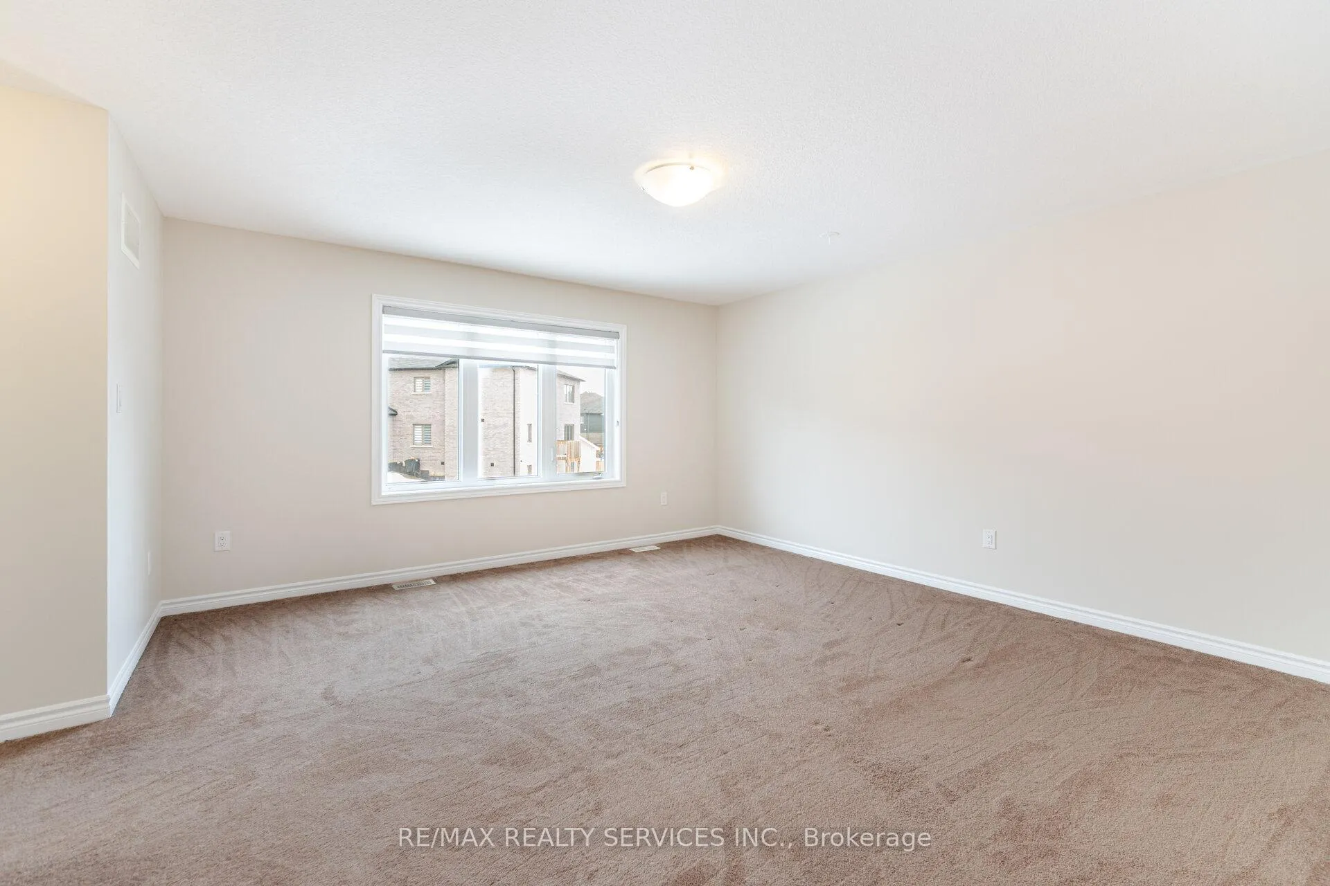 Photo 20 of 37 Pace Avenue, Brantford, Echo Place — HOMEH