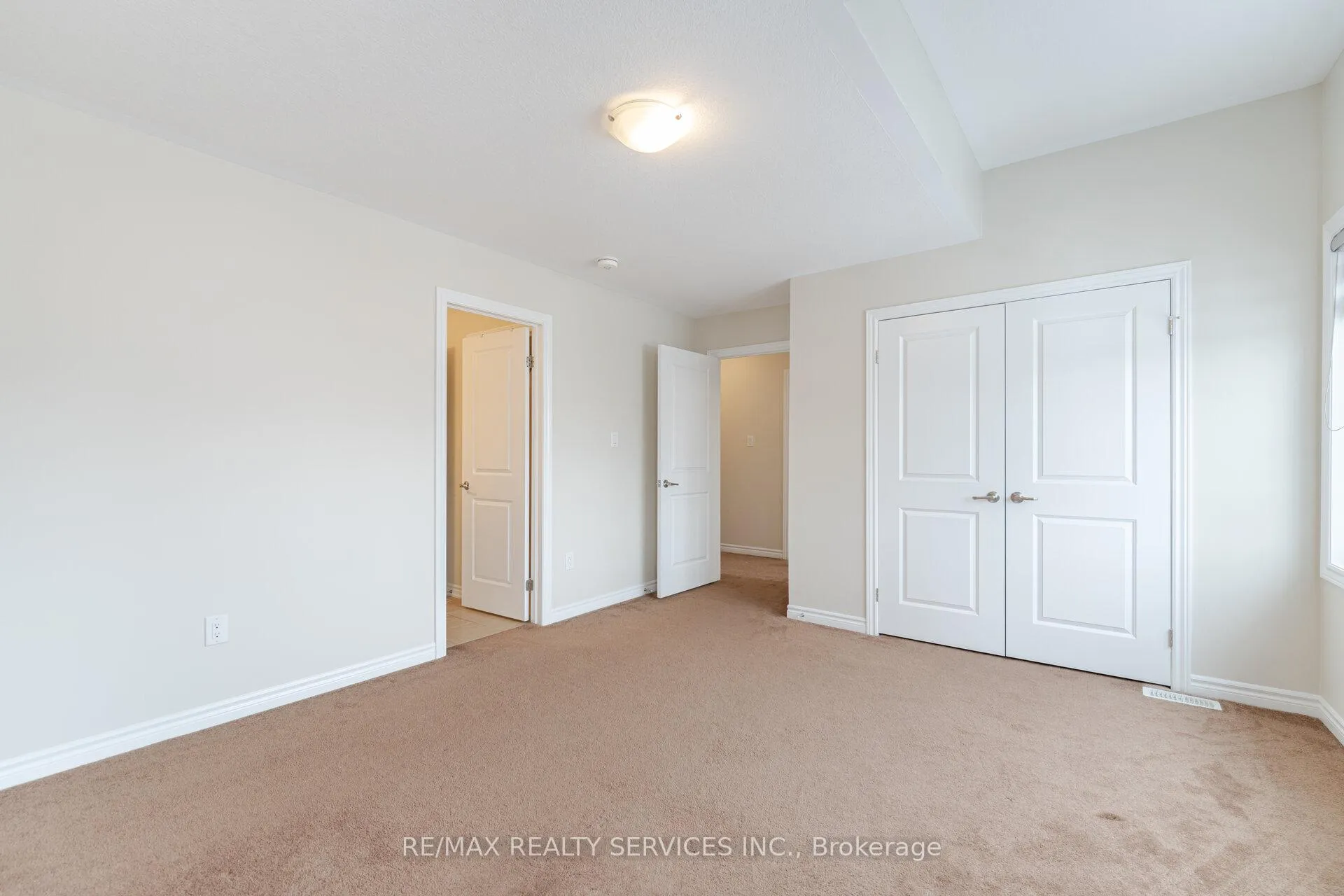 Photo 36 of 37 Pace Avenue, Brantford, Echo Place — HOMEH