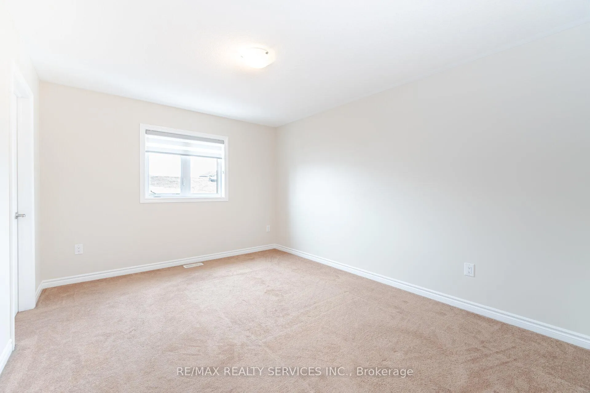 Photo 39 of 37 Pace Avenue, Brantford, Echo Place — HOMEH