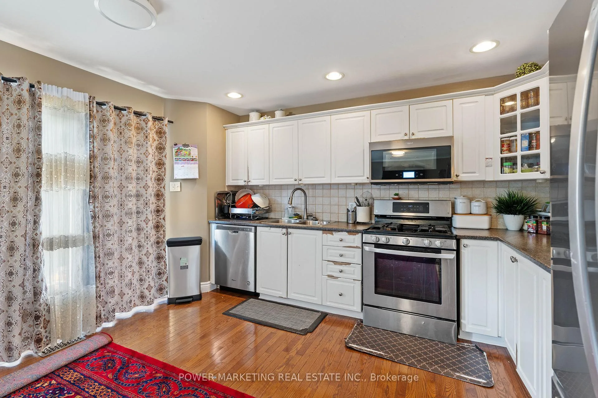 Photo 10 of 2316 Longwater Street, Ottawa, Chapel Hill South - Orleans Village — HOMEH
