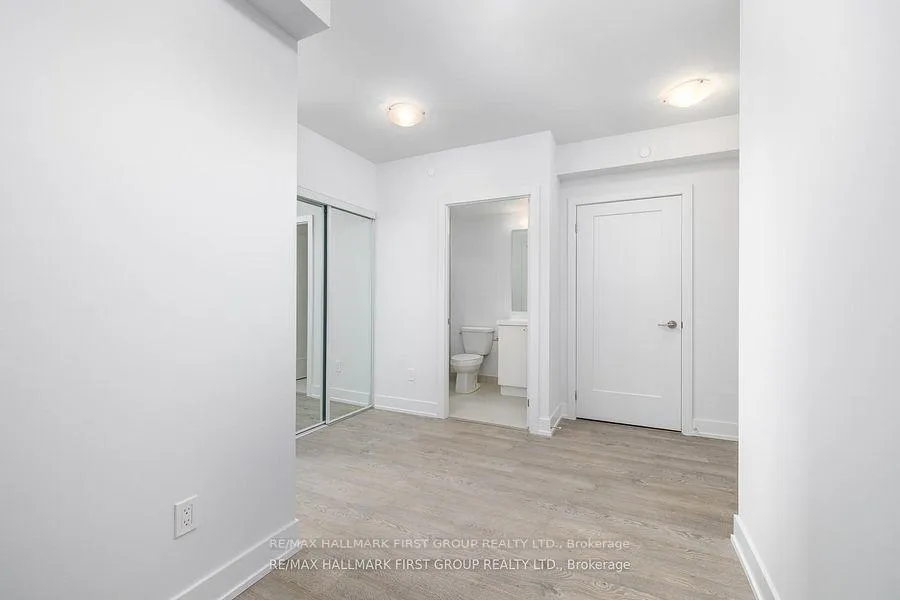 Photo 8 of Unit 1513, 2550 Simcoe Street N, Oshawa, Windfields — HOMEH