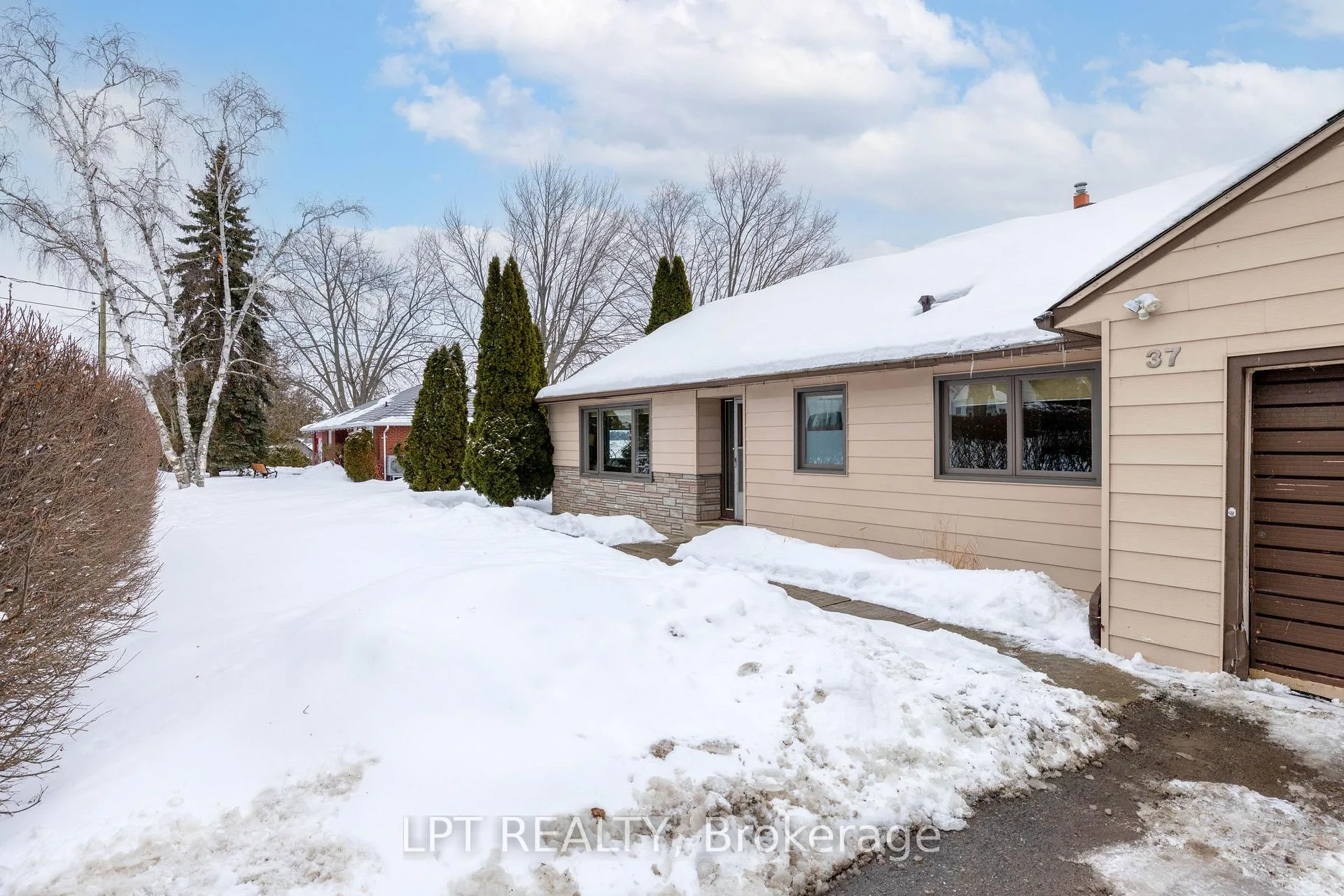 Photo 6 of 37 Malone Road, Georgina, Sutton & Jackson's Point — HOMEH