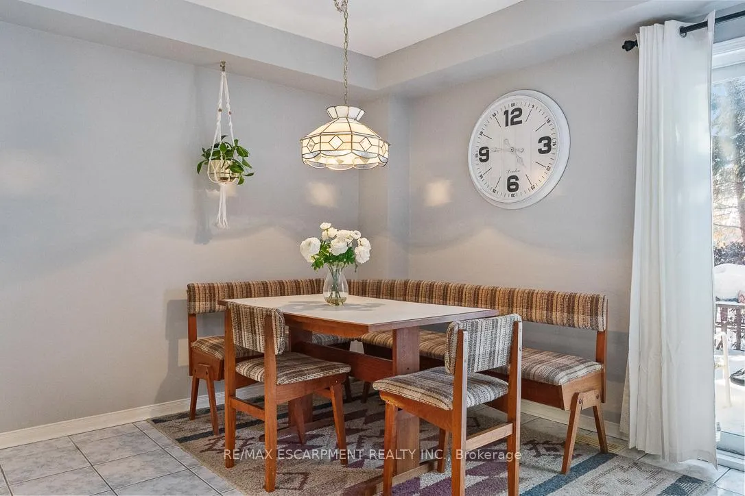 Photo 19 of 270 Cresthaven Road, Brampton, Snelgrove — HOMEH
