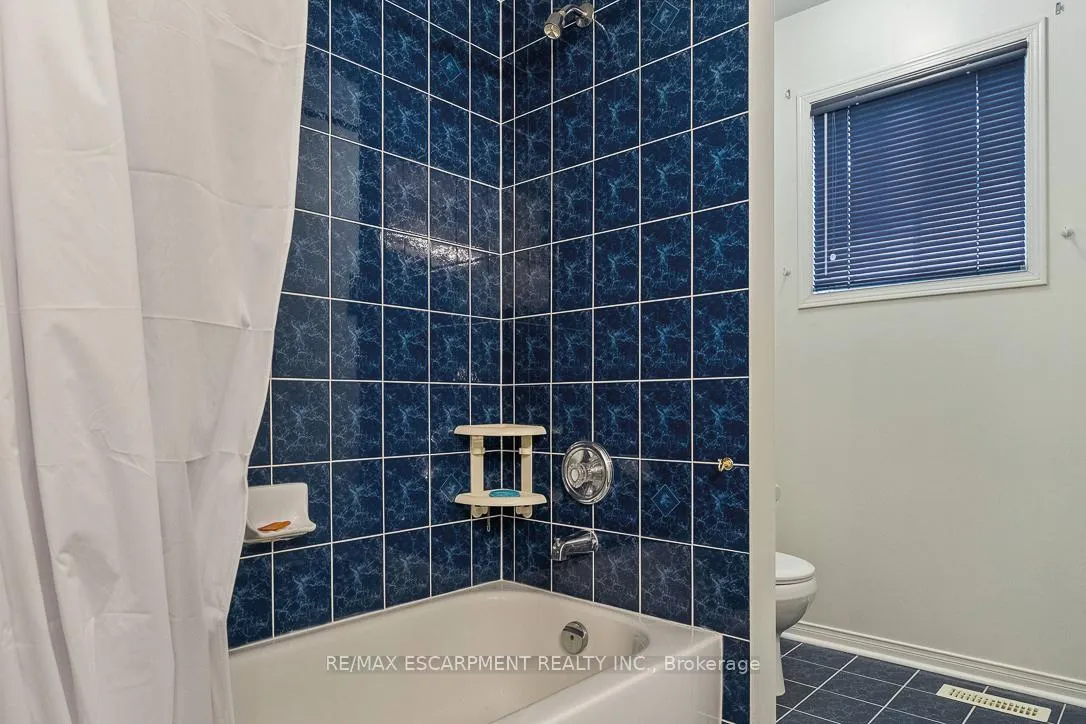 Photo 41 of 270 Cresthaven Road, Brampton, Snelgrove — HOMEH