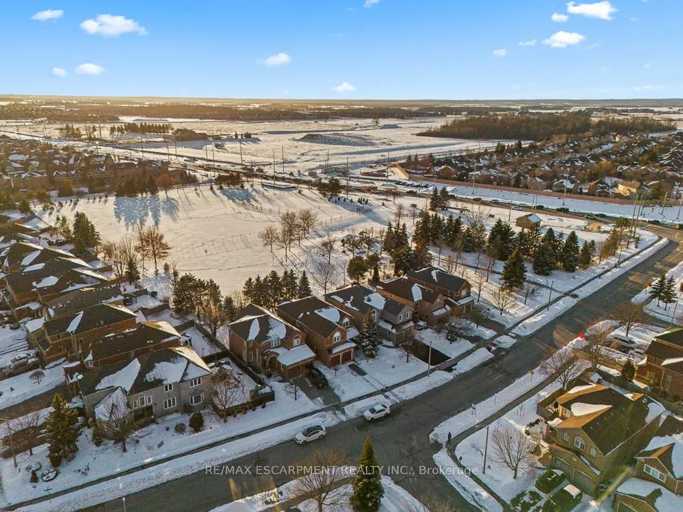 Photo 49 of 270 Cresthaven Road, Brampton, Snelgrove — HOMEH