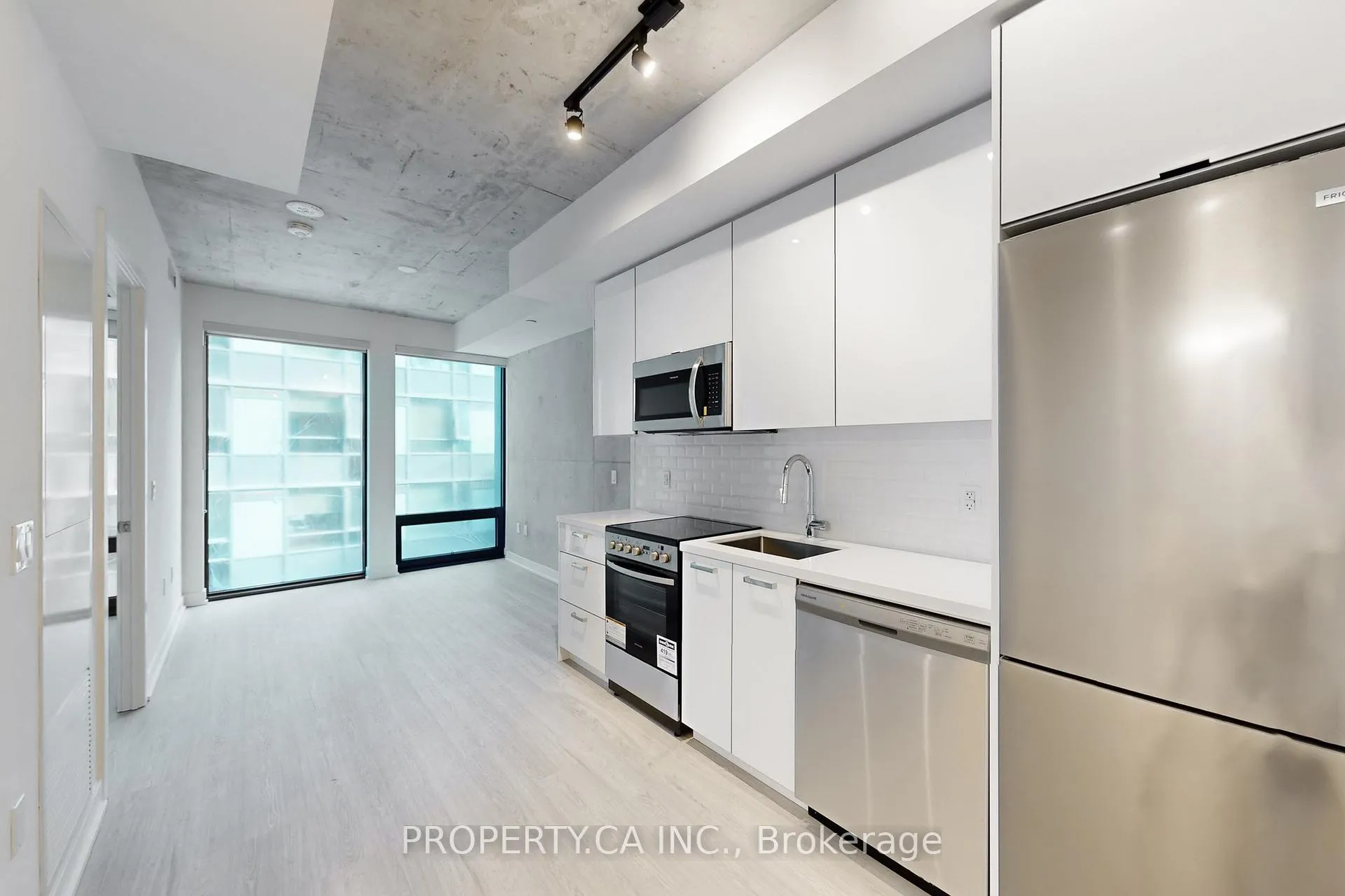 Photo 8 of Unit 401, 284 King Street E, Toronto, Moss Park — HOMEH