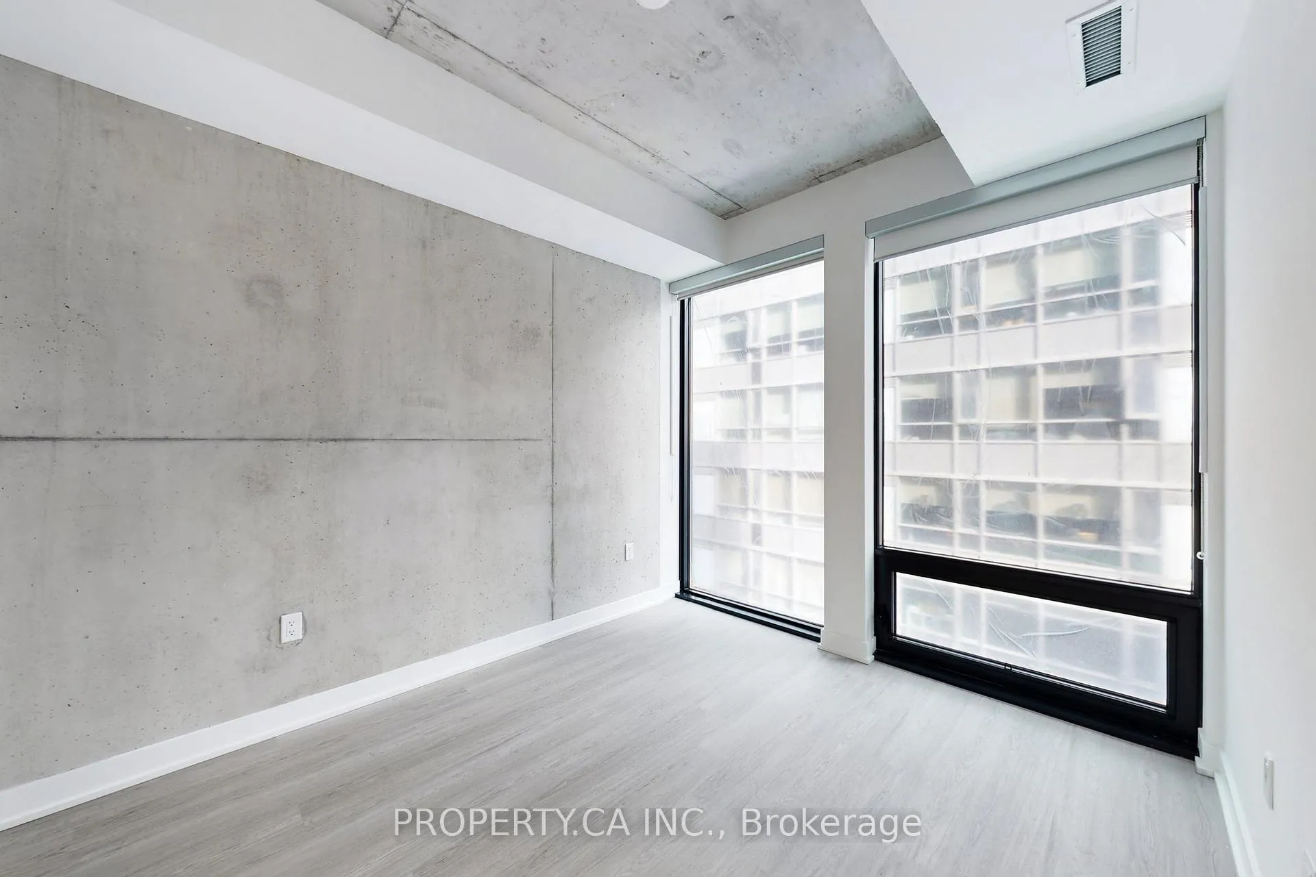 Photo 11 of Unit 401, 284 King Street E, Toronto, Moss Park — HOMEH