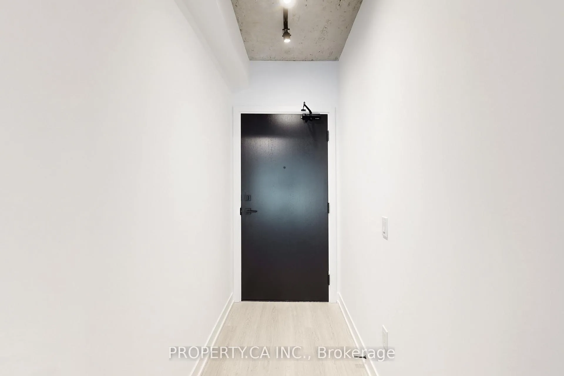 Photo 23 of Unit 401, 284 King Street E, Toronto, Moss Park — HOMEH