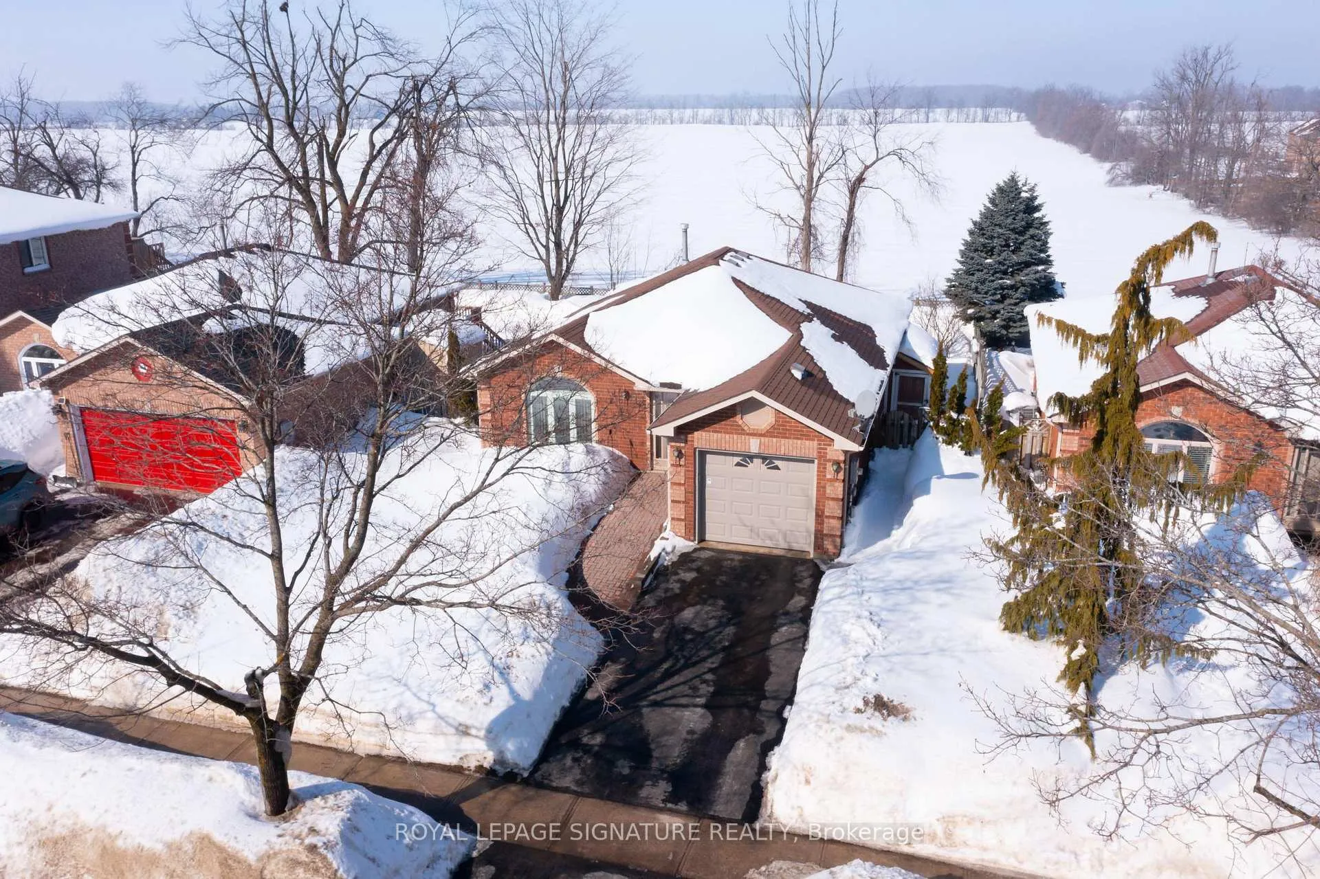 Photo 2 of 110 Hanmer Street W, Barrie, West Bayfield — HOMEH