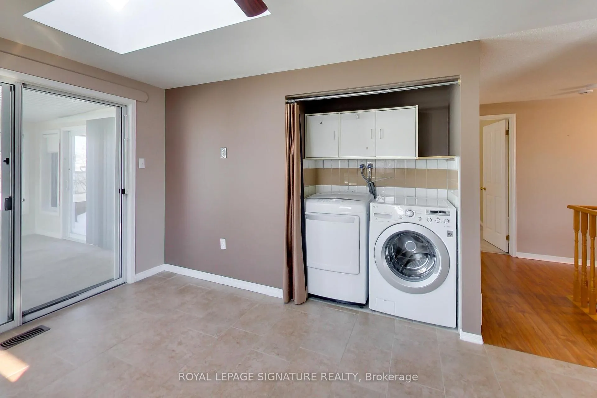 Photo 14 of 110 Hanmer Street W, Barrie, West Bayfield — HOMEH