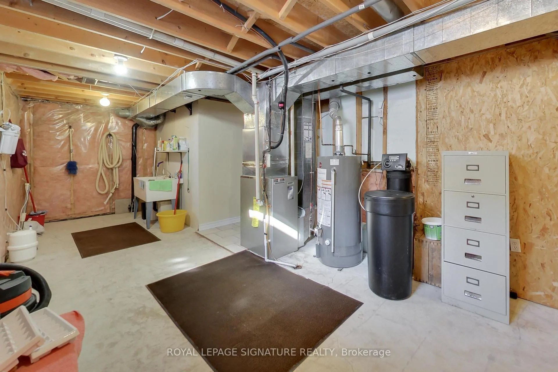 Photo 34 of 110 Hanmer Street W, Barrie, West Bayfield — HOMEH