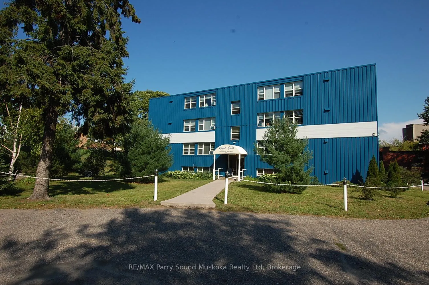 Front of Unit 4, 118 Isabella Street