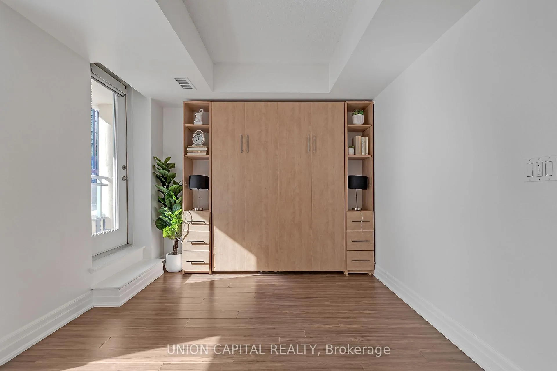 Photo 7 of Unit 310, 8 Scollard Street, Toronto, The Annex — HOMEH