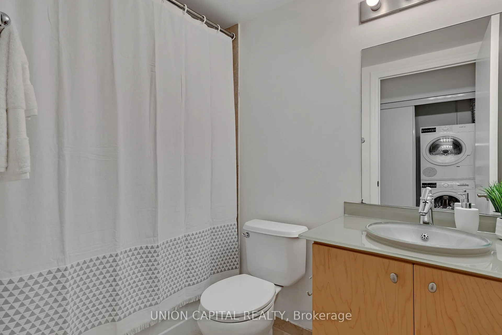 Photo 17 of Unit 310, 8 Scollard Street, Toronto, The Annex — HOMEH
