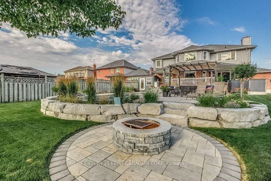 Photo 10 of 157 Wheeler Avenue, Thames Centre, Rural Thames Centre — HOMEH
