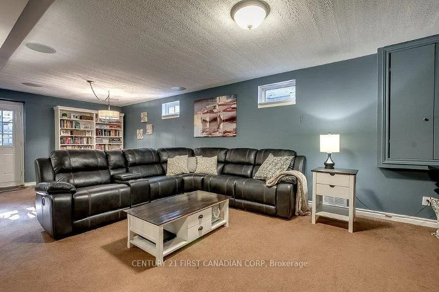 Photo 41 of 157 Wheeler Avenue, Thames Centre, Rural Thames Centre — HOMEH