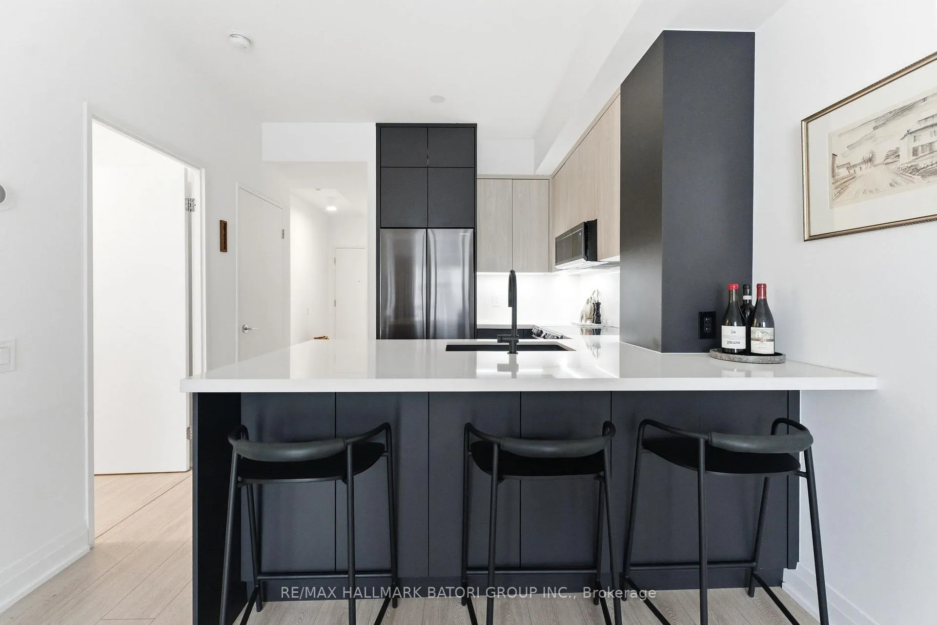 Photo 4 of Unit 1009, 83 Redpath Avenue, Toronto, Mount Pleasant West — HOMEH