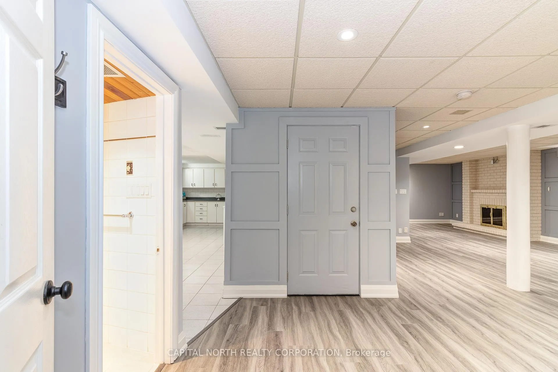 Photo 4 of 162 Longhouse Street, Vaughan, East Woodbridge — HOMEH