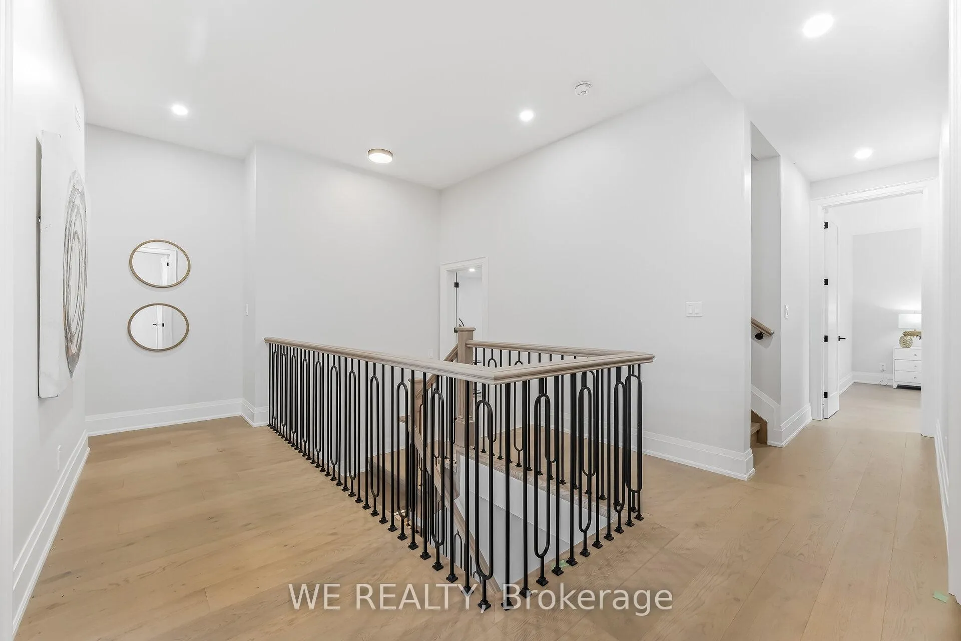Photo 25 of 711 Hillview Crescent, Pickering, West Shore — HOMEH