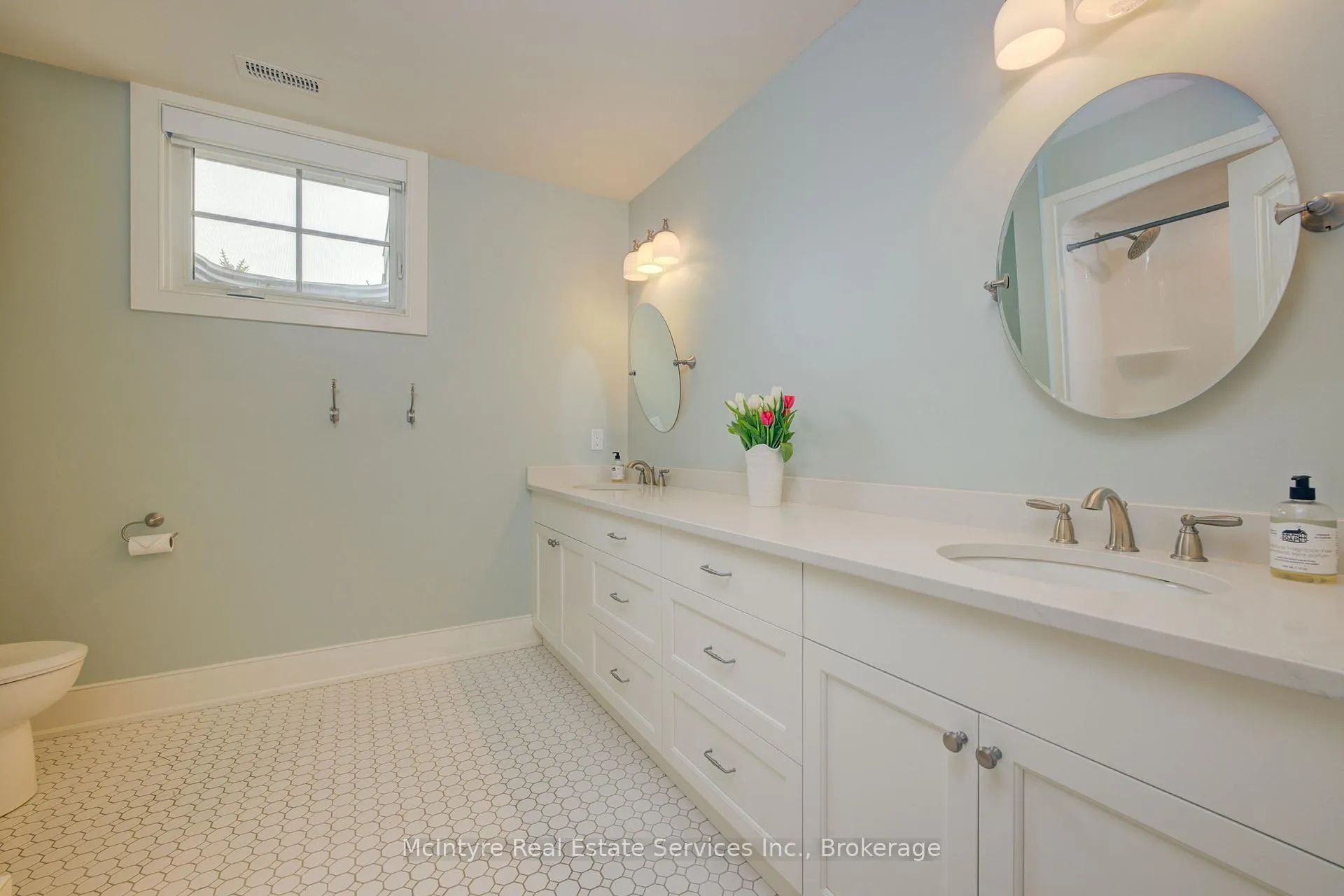Photo 24 of 234 14th Concession Road E, Hamilton, Rural Flamborough — HOMEH