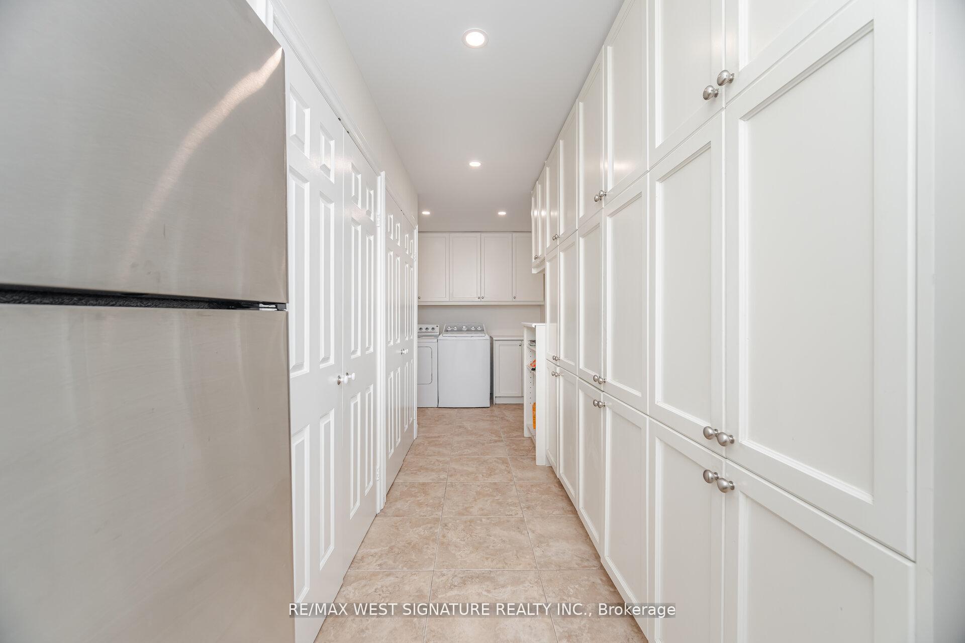 Photo 15 of 351 Dearbourne Avenue, King, King City — HOMEH