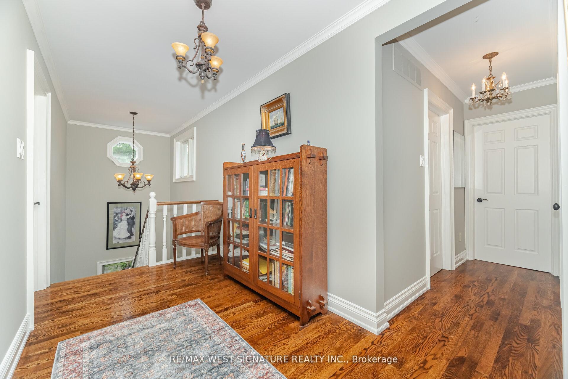 Photo 18 of 351 Dearbourne Avenue, King, King City — HOMEH