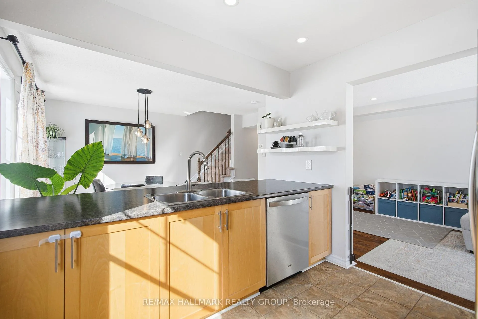 Photo 24 of 501 Sedgebrook Way, Ottawa, Stittsville (North) — HOMEH