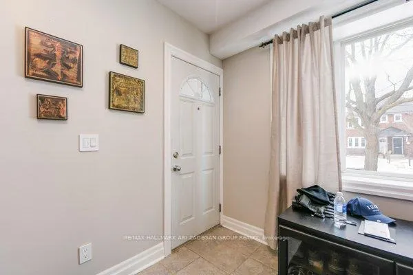 Photo 2 of Unit B, 25 Preston Place, Toronto, Lawrence Park North — HOMEH