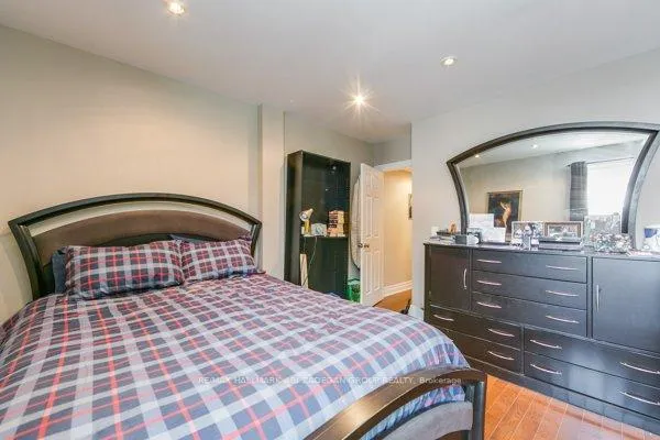 Photo 19 of Unit B, 25 Preston Place, Toronto, Lawrence Park North — HOMEH